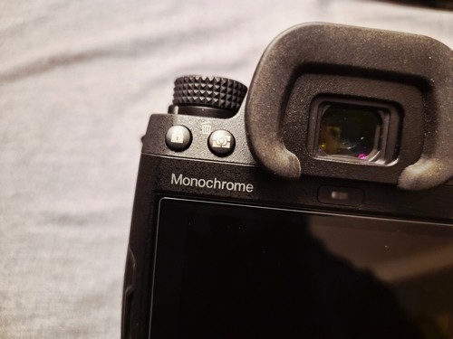 Pentax iii monochrome - k3-iii,