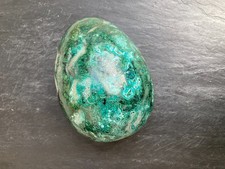 Gros oeuf de malachite de 1 Kg