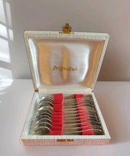 12 fourchettes à huîtres -