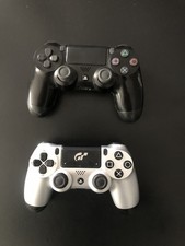 2 Manettes Ps4 HS ( Ne