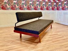 GRAND CANAPÉ DAYBED DESIGN