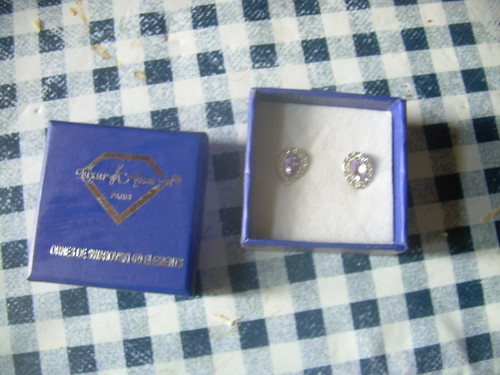 Neuves boucles oreilles - d,