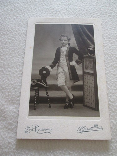 Photo garcon costume cliche - -,