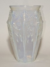 Antique Sabino Opalescent "Manta Ray" Glass Vase, Signed Sabino Paris — Art Deco