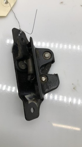 Serrure hayon citroen saxo - de,