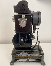 Magnifique Ancien Projecteur