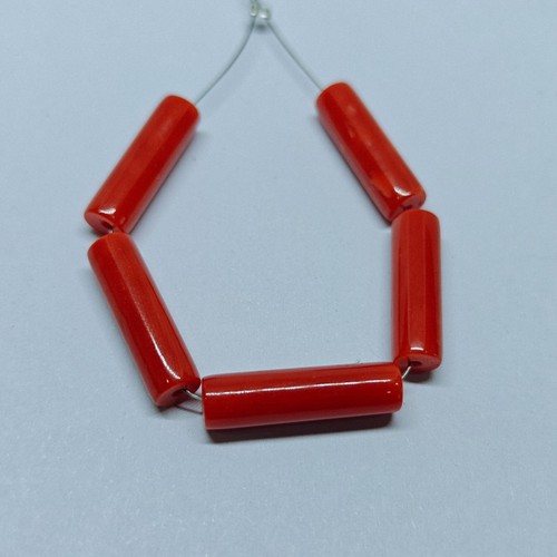 Perles tubulaires corail rouge