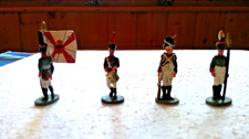 LOT N°7  DE 4 SOLDATS de