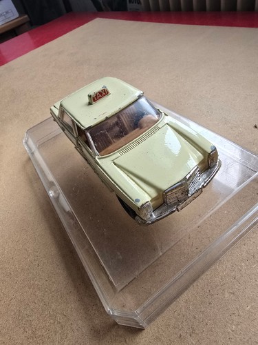 Miniature taxi mercedes benz - taxi, mercedes-benz
