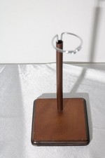 Socle/support pour poupée