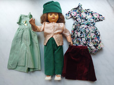 petite poupée signée JUMEAU