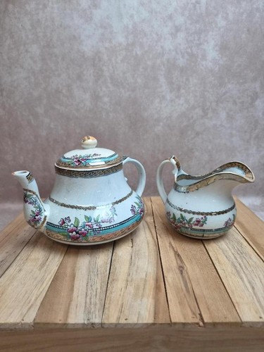 Théière ancienne pot à - et,