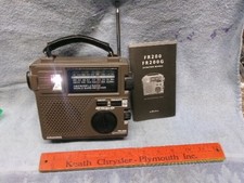 ** GRUNDIG - AM/FM/SW1.2 - WORLD RADIO w Power Generator - REALLY a BEAUTY!