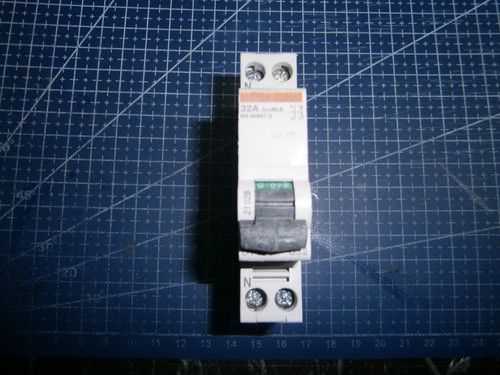 Interrupteur automatique c32a - interrupteur,