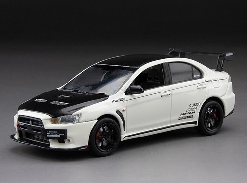 Mitsubishi lancer evo white - x,