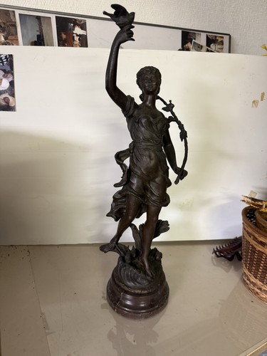 Statue femme bronze - statue,