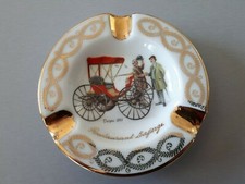 cendrier en porcelaine d'art