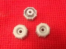 3 boutons de capot gris pour