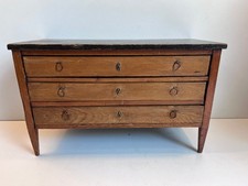 TRÈS RARE COMMODE DE POUPÉE