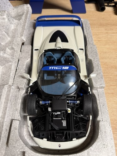 Maserati mc12 autoart - maserati, 1/18