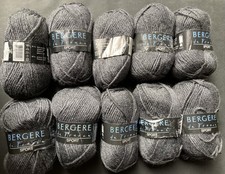 Lot de 10 Pelotes de Laine
