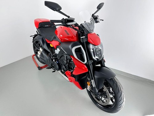 Ducati 1200 diavel rs - ducati,