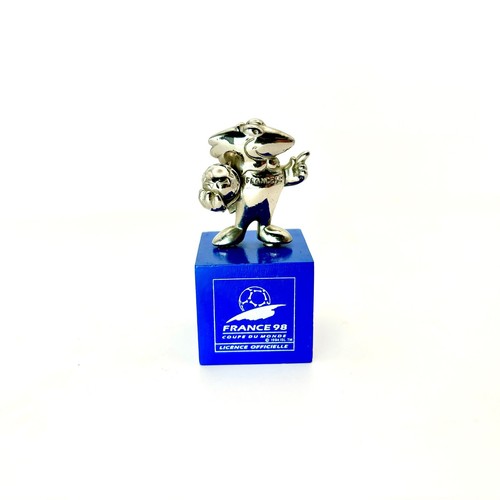 France statuette figurine - statuette,