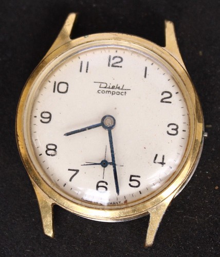 Montre mécanique ancienne