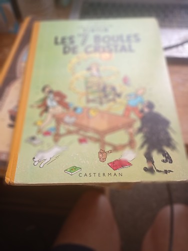 Les boules cristal tintin - cristal,