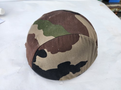 Casque militaire avec