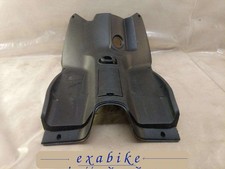 element plastique pour Piaggio