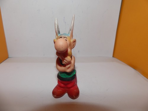 Figurine pouet biscotte - figurine,