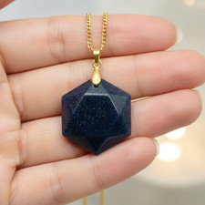 Collier pendentif pierre