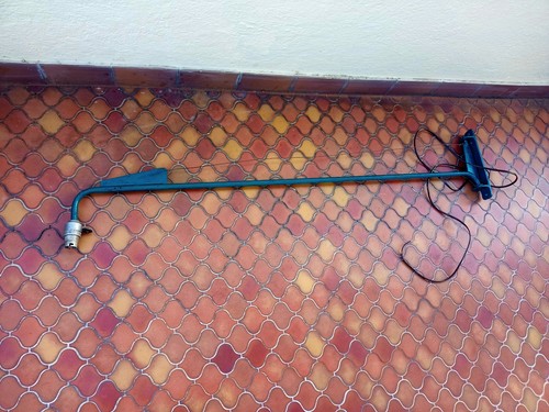 Lampe potence dans gout - lampe,