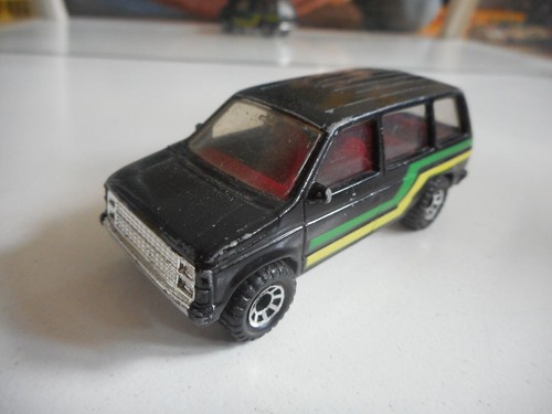 Matchbox dodge caravan en - matchbox,