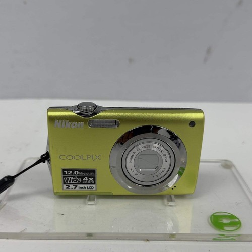 Nikon coolpix s3000 - nikon,