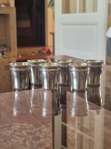 Service verres à - de,