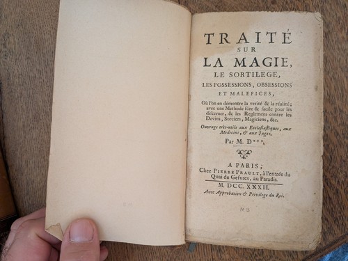Livre ancien traité sur - sur, la