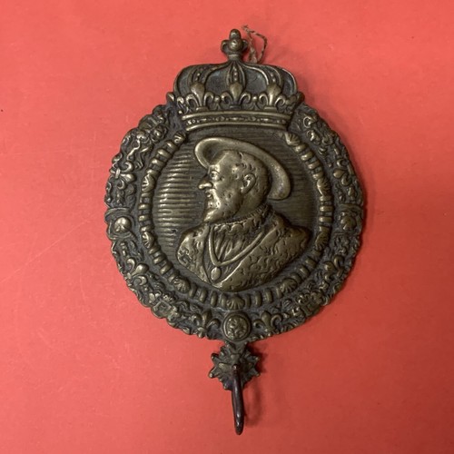 Beautiful bronze watch holder