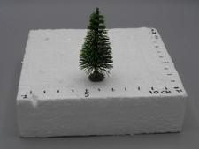 Sapin conique avec pied 6 cm
