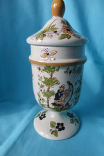 Pot couvert en faïence décor