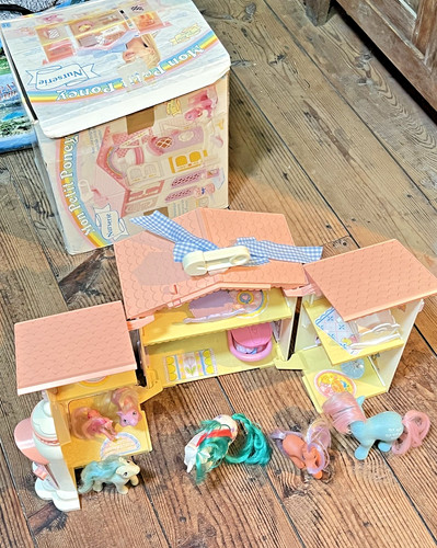 Maison poupée hasbro - poupée,