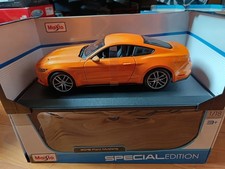 voiture 1/18 ford mustang