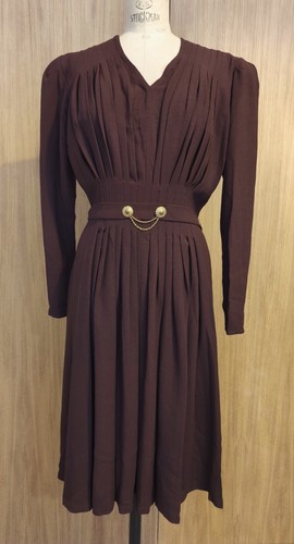Robe rétro vintage des
