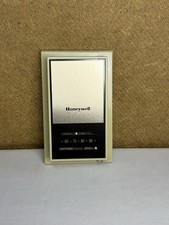 HONEYWELL T822D 1024 Room Thermostat low voltage 24 Volt 55-95F temperature