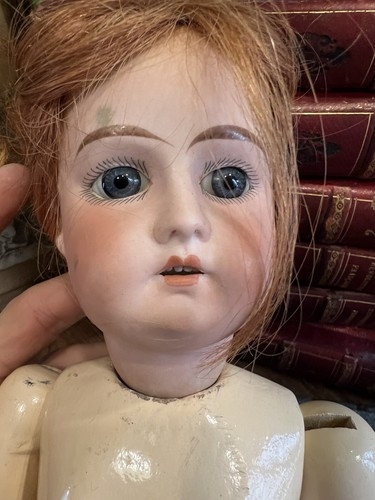 Poupée porcelaine corps - porcelaine,