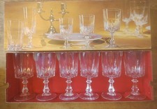 6 verres à pied vin rouge  en