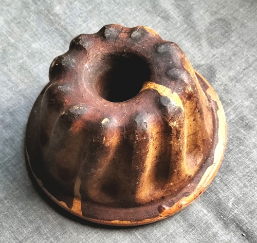 Ancien petit moule kouglof - À,