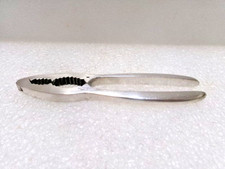 Casse noix en métal argenté