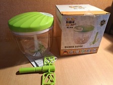 Hacheur rapide avec cordon de